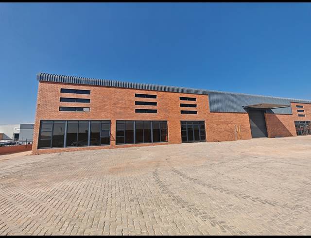 2,849M² WAREHOUSE TO LET IN ORMONDE